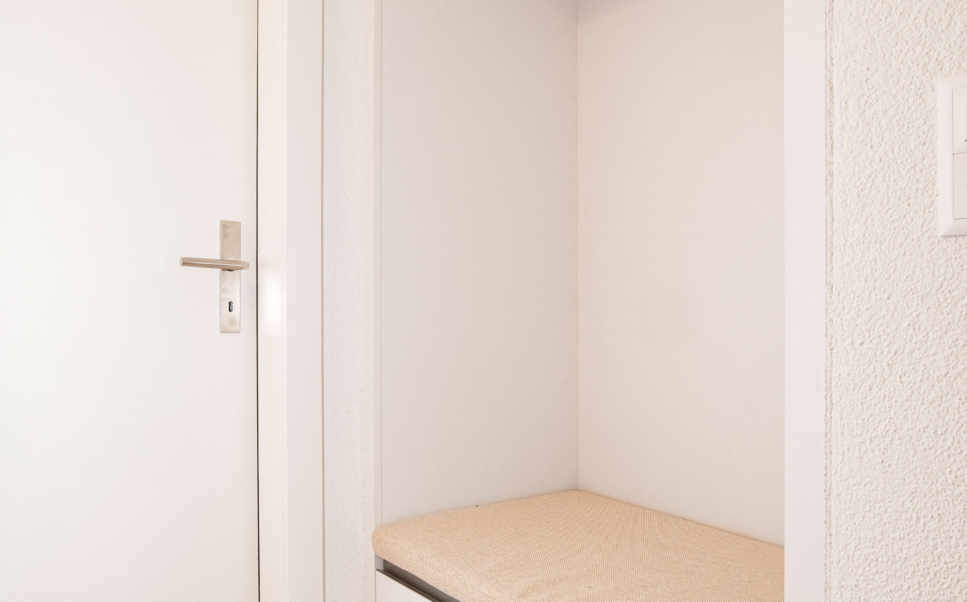 Garderobe mit Sitzbank