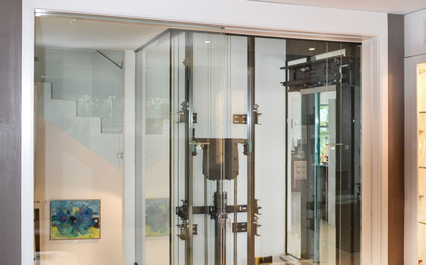 Verglaster Lift im Wohnraum